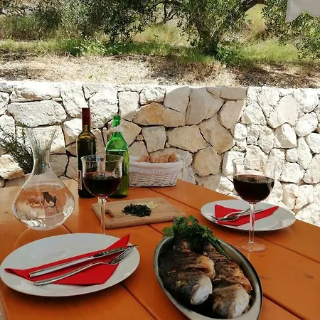 Perlica Prázdninový dům Marusici (Split-Dalmatia)